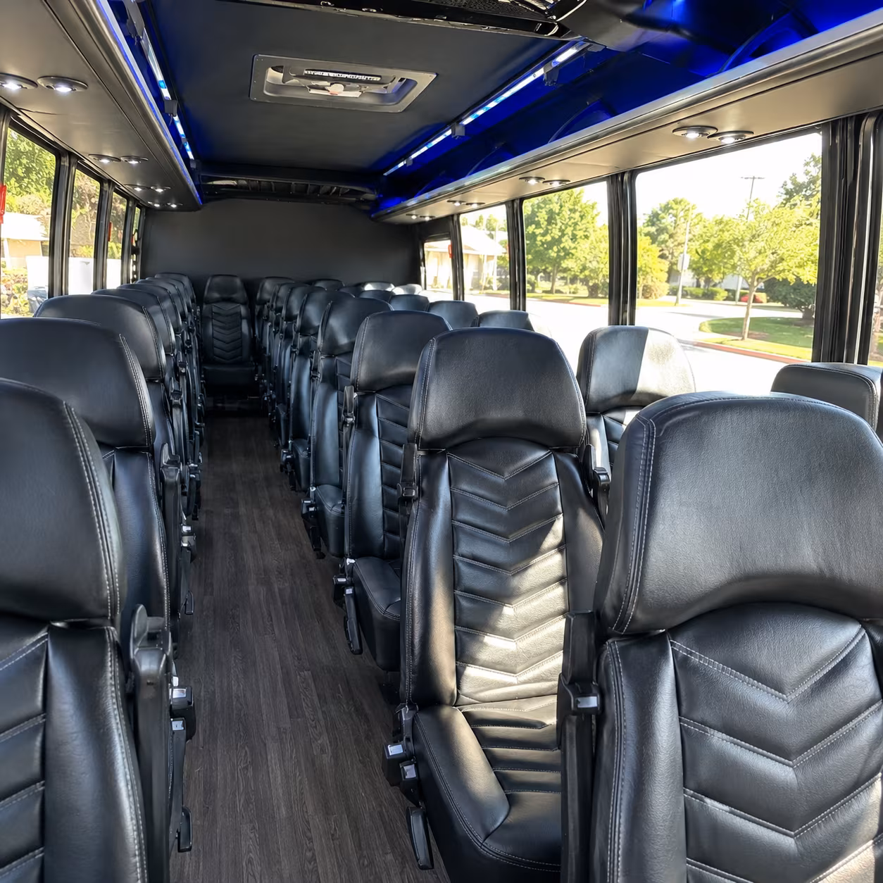 minibuses for local youngstown field trips to museums and metroparks