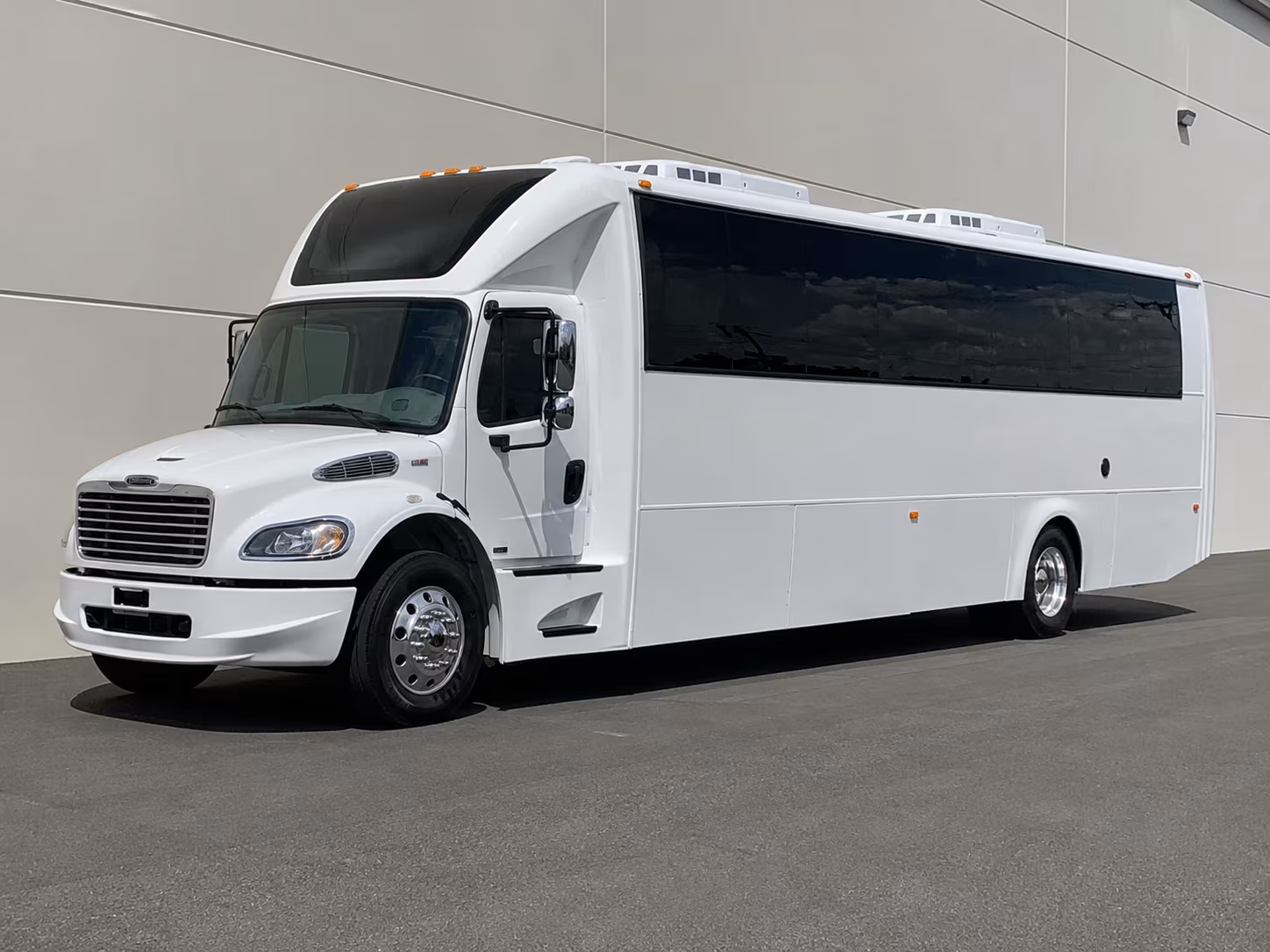 party buses for prom night in boardman and the poland canfield corridor