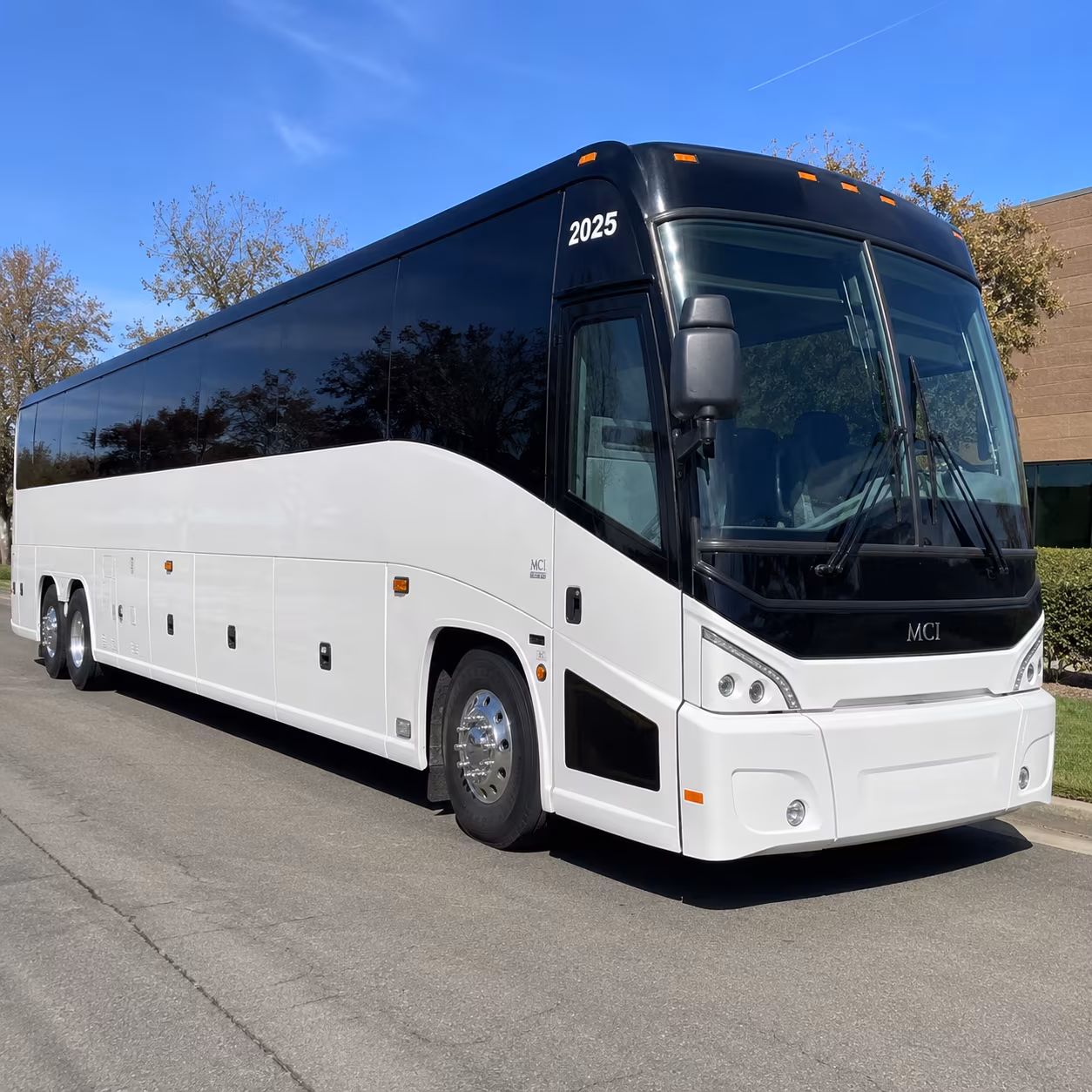with so many options find the right bus for lordstown plant visits and supplier tours